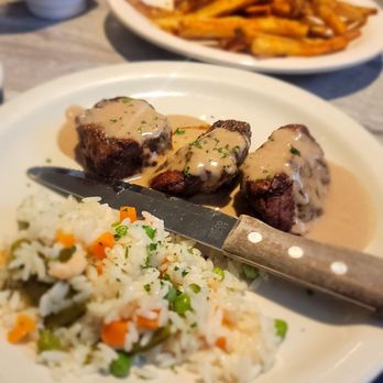 Epi's A Basque Restaurant signature dishes Solomo (Pork Loin), Lamb Chops, Croquetas, Fried Chicken, Tongue